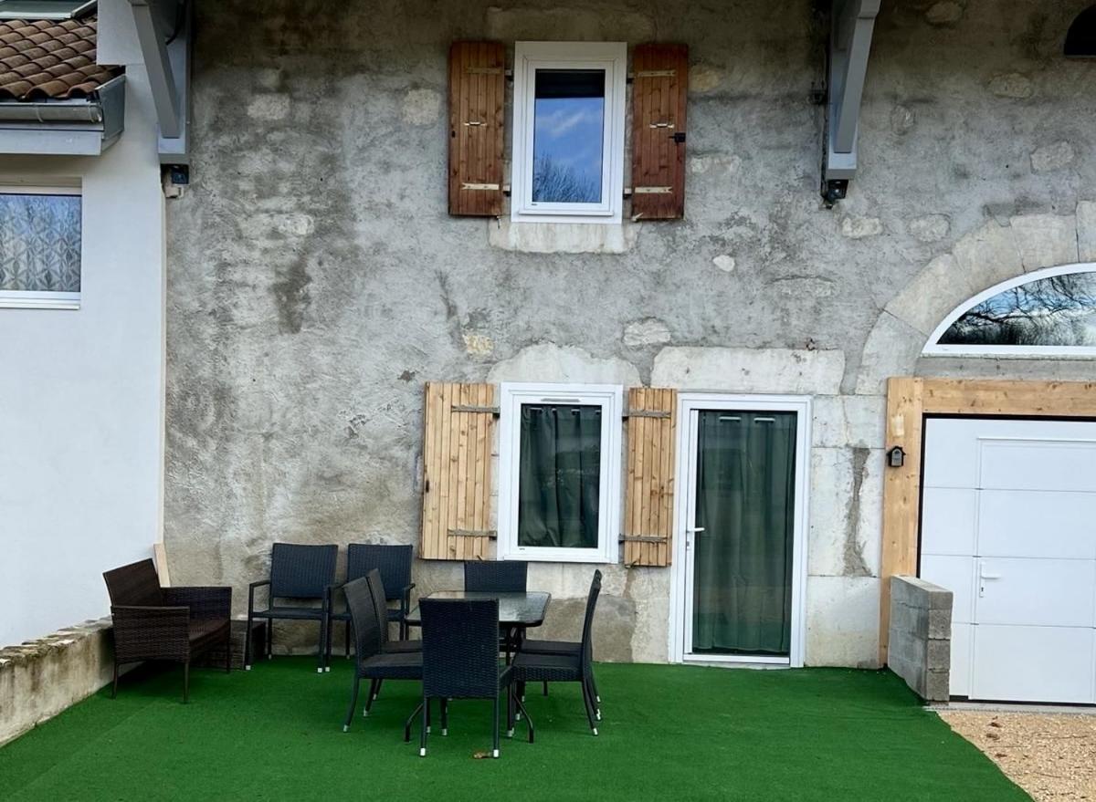 Villa La Ferme Aux Diligences à Neydens Chambre photo